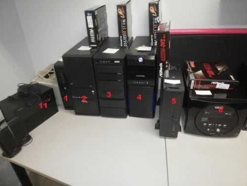 Περισσότερες πληροφορίες για "Υπολογιστές, Οθόνες, Projectors, Ηχεία"