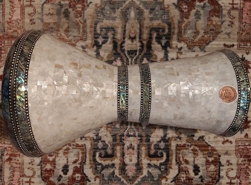 Περισσότερες πληροφορίες για "Gawharet El Fan Darbuka 23cm 2025 Model"