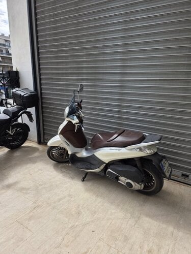 Περισσότερες πληροφορίες για "Beverly 300i updated price augustonly"