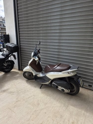 Περισσότερες πληροφορίες για "Beverly 300i new price"
