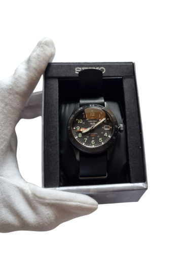 Περισσότερες πληροφορίες για "Seiko automatic gmt με 2 έτη εργοστασιακής εγγύησης!"