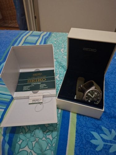 Περισσότερες πληροφορίες για "Seiko kinetic 5M83 olive military"