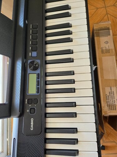 Περισσότερες πληροφορίες για "Casio Αρμόνιο με 61 Δυναμικά Πλήκτρα με Βάση και Ακουστικά"