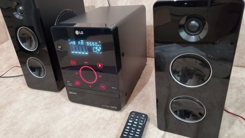 Περισσότερες πληροφορίες για "LG Ηχοσύστημα 2.0 CM2760 160W με CD / Digital Media Player και Bluetooth Μαύρο (ΣΤΟ ΚΟΥΤΙ ΤΟΥ)"