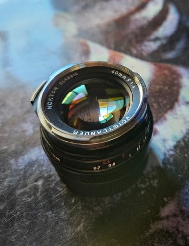 Περισσότερες πληροφορίες για "Voigtlander 40mm f1.4 vm"