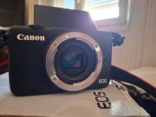 Περισσότερες πληροφορίες για "Canon EOS M + EF-M 22mm"
