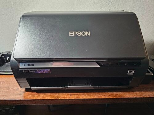Περισσότερες πληροφορίες για "EPSON FastFoto FF-680W"