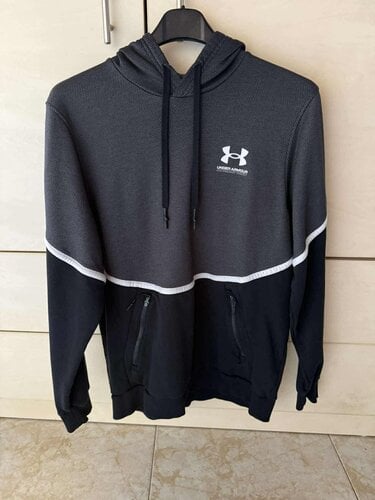 Περισσότερες πληροφορίες για "hoodies +πουκαμισο +σακακι"