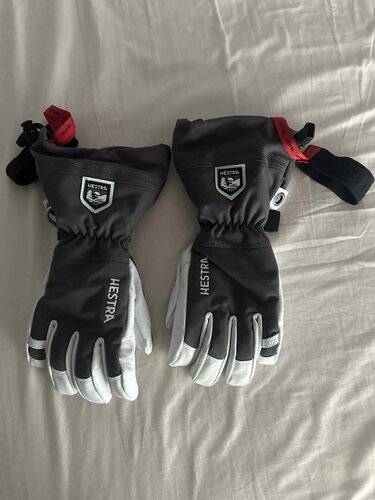 Περισσότερες πληροφορίες για "Hestra Gloves"