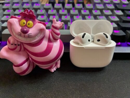 Περισσότερες πληροφορίες για "Apple AirPods 4"