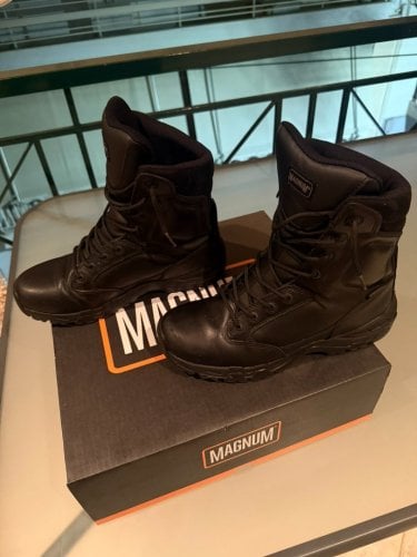 Περισσότερες πληροφορίες για "Magnum Αρβύλα Viper Pro 8.0 Δερμάτινα Μαύρα - 43 νούμερο"