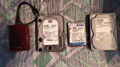 Περισσότερες πληροφορίες για "WD HDD 3.5  2TB/Toshiba HDD 3.5 500GB/WD HDD 2.5 500GB/SAMSUNG εξ. 320GB. Παραλαβή μόνο Νέα Ερυθραία"