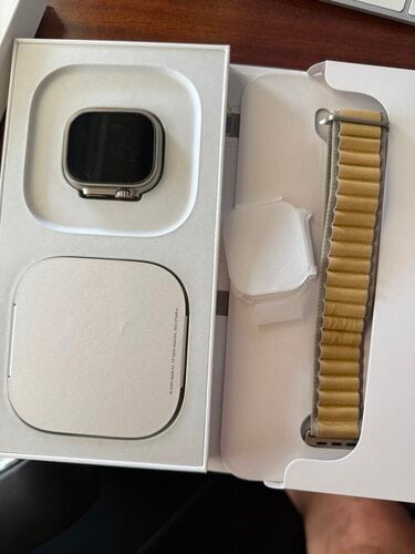 Περισσότερες πληροφορίες για "Apple Watch Ultra 2 2024 Titanium 49mm με eSIM και Παλμογράφο Natural με Tan Alpine Loop-Large. Θεσα"