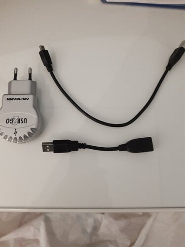 Περισσότερες πληροφορίες για "Καλώδιο USB, ανταπτορας και φορτιστής USB2go"