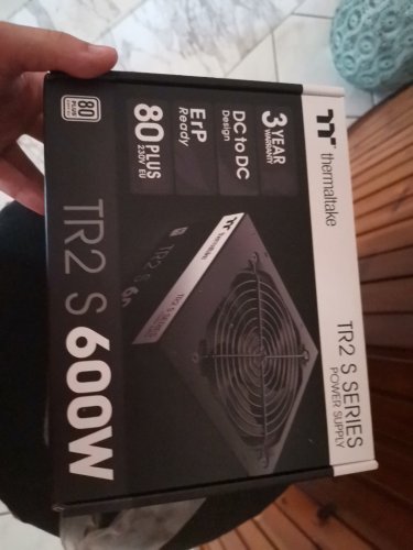 Περισσότερες πληροφορίες για "Thermaltake Tr2 s 600w"