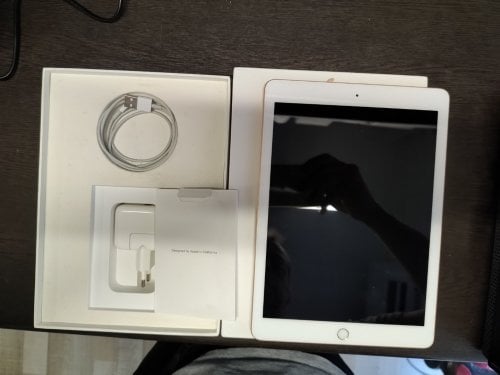 Περισσότερες πληροφορίες για "IPAD 6TH GEN 128GB"