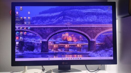Περισσότερες πληροφορίες για "LG Flatron IPS231, 23'' = 20 €"
