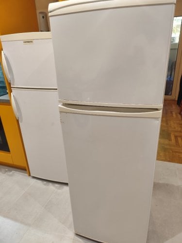 Περισσότερες πληροφορίες για "Ψυγείο μαρκας ariston"
