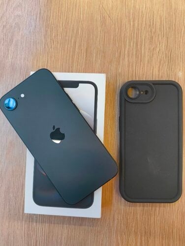 I PHONE 16e 5G 128GB σε χρώμα μαύρο ματ  10 ημερών πεντακάθαρο