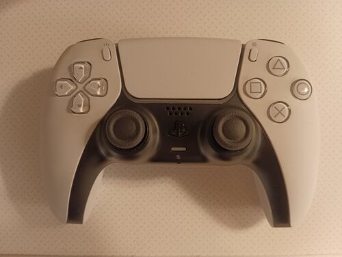 Περισσότερες πληροφορίες για "Sony PS5 DualSense Controller Άσπρο"