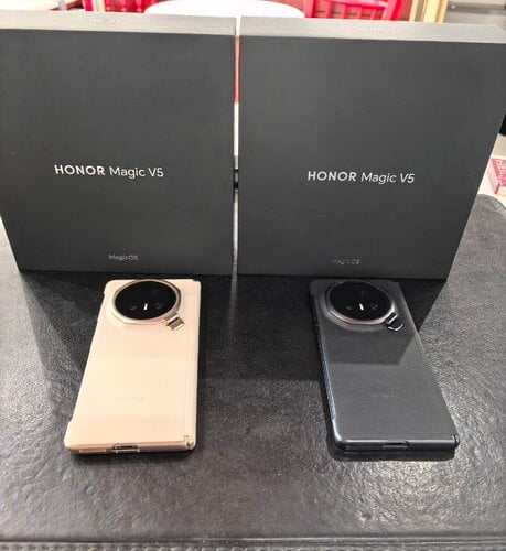 Περισσότερες πληροφορίες για "Honor V5 white + black 16/1terra"
