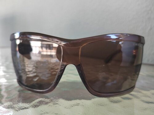 Περισσότερες πληροφορίες για "Tom Ford sedgewick Tf402"