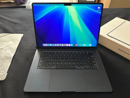 Περισσότερες πληροφορίες για "MacBook Air (15" 2023, M2) | Apple M2 10-core GPU | 8GB | 256GB SSD | Midnight + Εγγυηση"