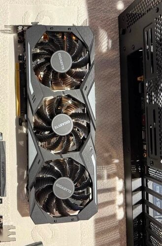 Περισσότερες πληροφορίες για "Gigabyte AORUS GeForce RTX 2080 8G"
