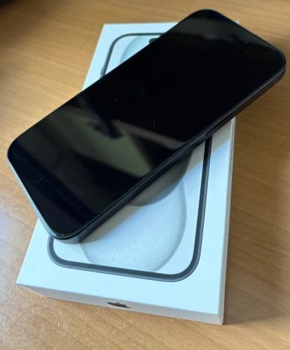 Περισσότερες πληροφορίες για "Apple iPhone 15 (Μαύρο/128 GB)"