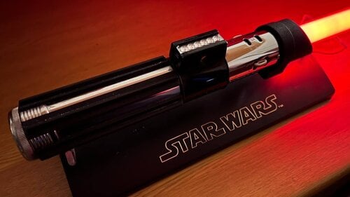 Περισσότερες πληροφορίες για "Star Wars Master Replicas 2005 Force FX Darth Vader Lightsaber"