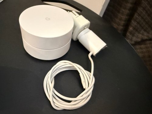 Περισσότερες πληροφορίες για "Google home WiFi router 3 pack - Model AC-1304"
