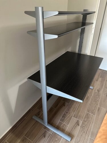 Περισσότερες πληροφορίες για "Γραφείο IKEA"