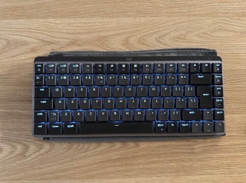 Περισσότερες πληροφορίες για "Logitech MX Mini Mechanical (Γραφίτης, Γκρι/RF Wireless + Bluetooth)"