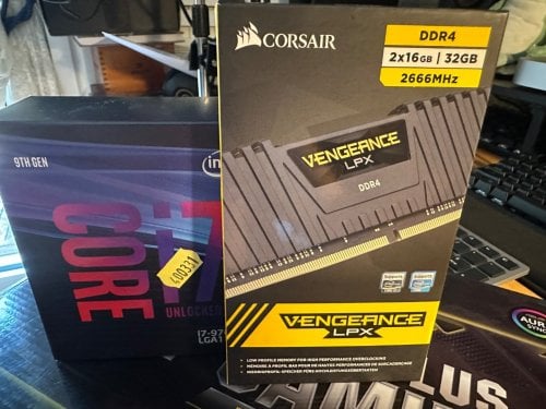 Περισσότερες πληροφορίες για "INTEL i7-9700k / ASUS TUF Z390 - PLUS GAMING / CORSAIR VENGEANCE DDR4 2666MHz 32GB (2x16GB)"