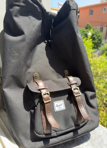 Περισσότερες πληροφορίες για "Τσάντα Unisex Herschel"