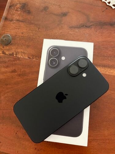 Περισσότερες πληροφορίες για "IPhone 16 128gb black"