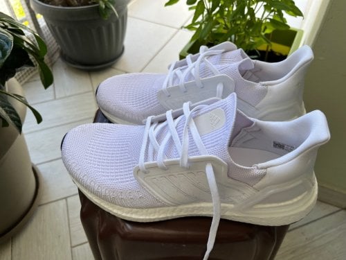 Περισσότερες πληροφορίες για "Πώληση Adidas Ultraboost 20"