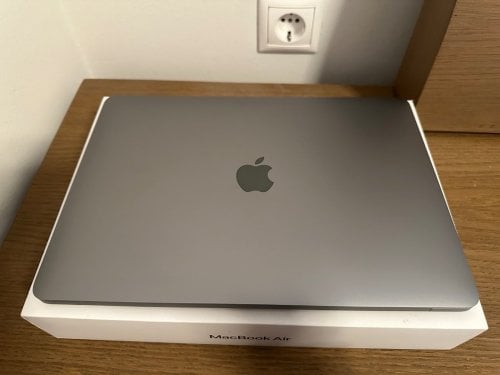 Περισσότερες πληροφορίες για "Apple MacBook Air M1 13.3”"