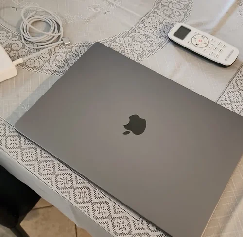 Περισσότερες πληροφορίες για "MacBook Pro M1 Max 16’inch 32gb ram 1T Hd"