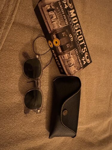 Περισσότερες πληροφορίες για "MOSCOT LEMTOSH LIGHT GREY G15 46"