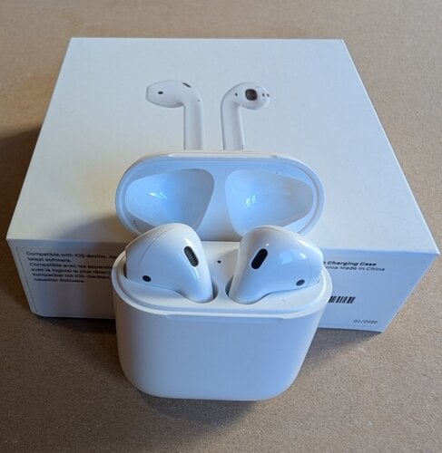 Περισσότερες πληροφορίες για "Apple AirPods (2nd generation) MV7N2ZM/A"