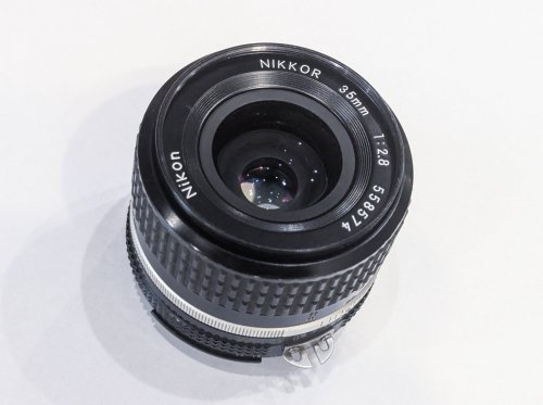 Περισσότερες πληροφορίες για "Nikon 35mm f/2.8 NIKKOR AI φακός prime"