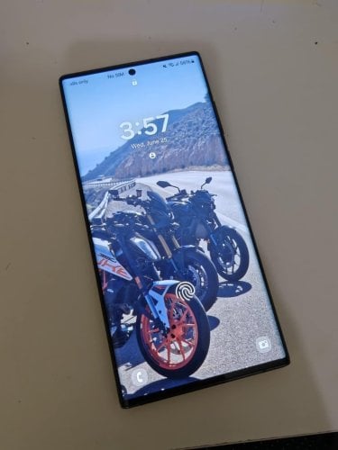 Περισσότερες πληροφορίες για "Samsung Galaxy S22 Ultra 5G (Μαύρο/128 GB)"