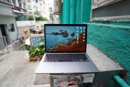 Περισσότερες πληροφορίες για "MacBook Pro M2 13" 8/256 2023"