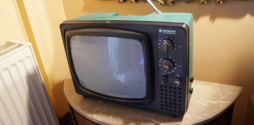 Περισσότερες πληροφορίες για "Φορητή TV Hitachi P-20 (1975)"