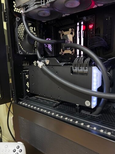 Περισσότερες πληροφορίες για "Evga 3080 ti ftw3 ultra LHR"