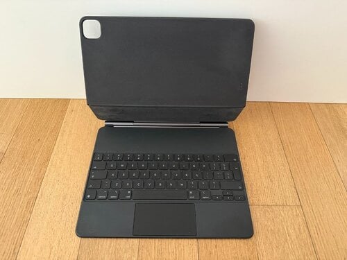 Περισσότερες πληροφορίες για "Apple Magic Keyboard for iPad Pro 3rd, 4th, and 5th Generation (English version)"