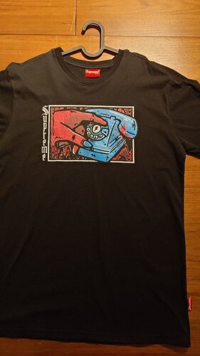 Περισσότερες πληροφορίες για "Supreme Logo T-Shirt – Black – Medium - Made in Italy - καινούργια"