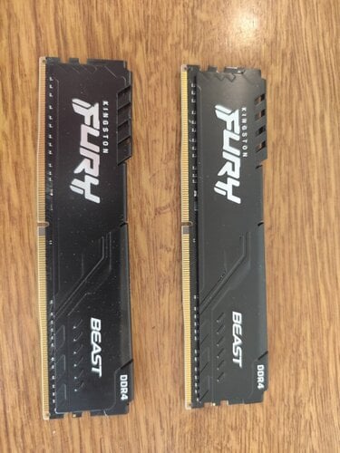 Περισσότερες πληροφορίες για "32GB DDR4 2667 KINGSTON"