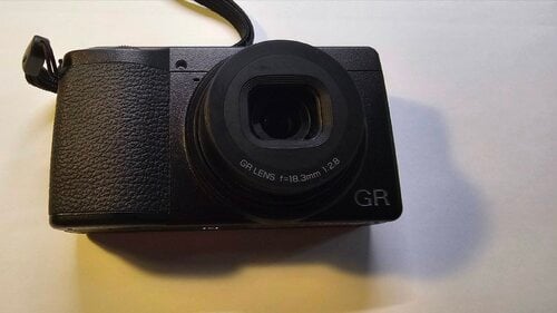 Περισσότερες πληροφορίες για "Ricoh GR III σε εξαιρετική κατάσταση - νεα τιμή"